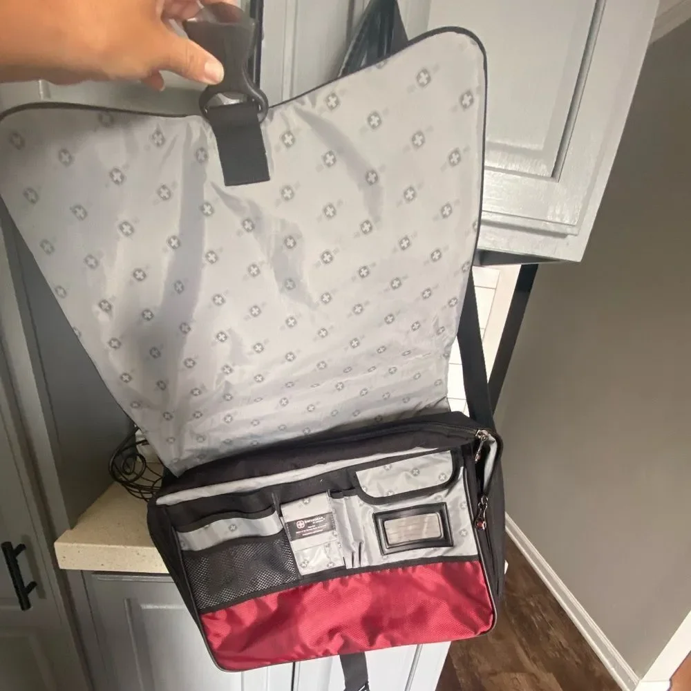 Swiss gear shoulder briefcase/laptop bag